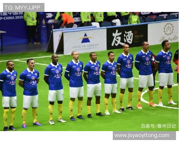 荣耀绿茵：足球传奇球星们的光辉时刻与激情碰撞